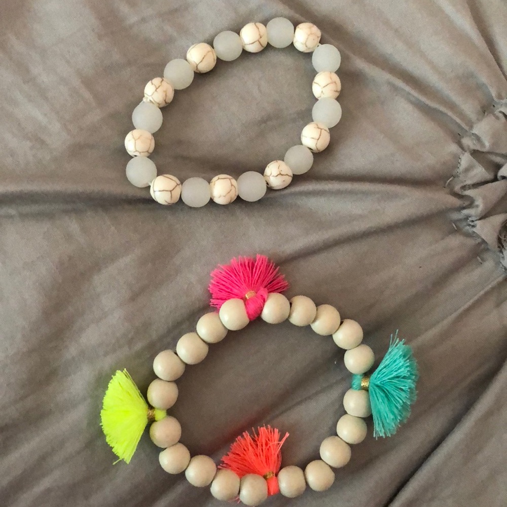 Stack tassel bracelets - Picture 3 of 3